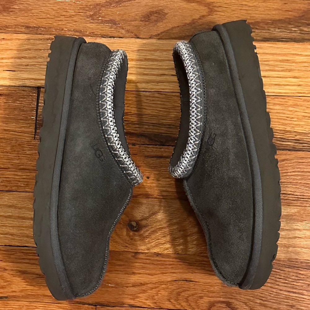 Womens Ugg Tasman Slippers Grey Charcoal 5955 CHRC - Used